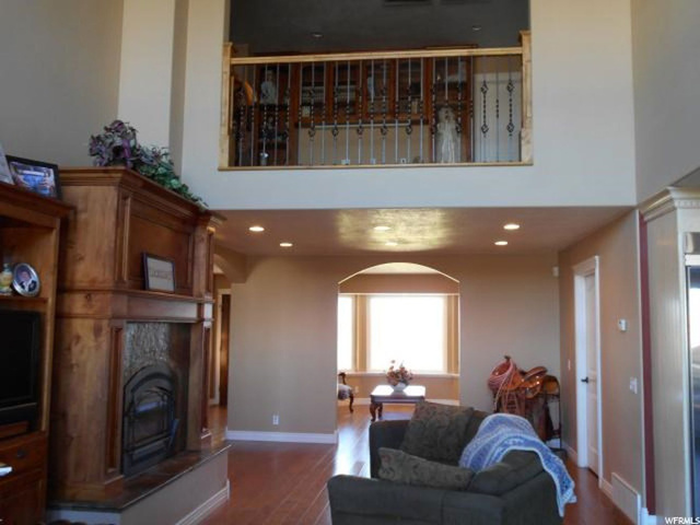 489 W 6800 S, Hyrum, UT 84319 — photo 7