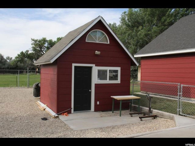 95 E 400 N, Myton, UT 84052 — photo 12