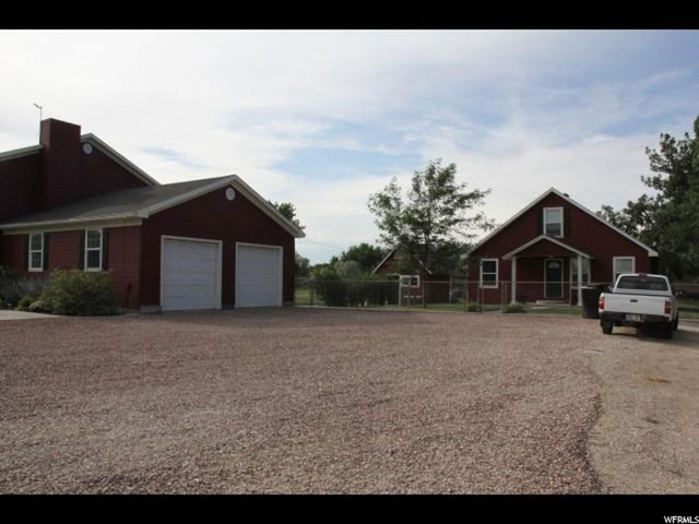 95 E 400 N, Myton, UT 84052 — photo 10