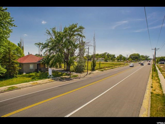 887 W 1800 N, Clinton, UT 84015 — photo 2
