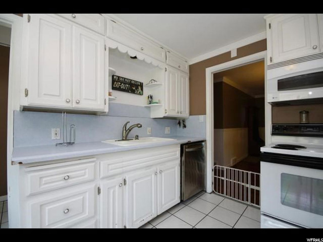 11007 S 2125 E, Sandy, UT 84092 — photo 10