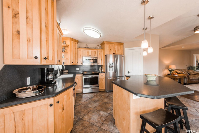 240 E Highland Dr, Park City, UT 84098 — photo 10