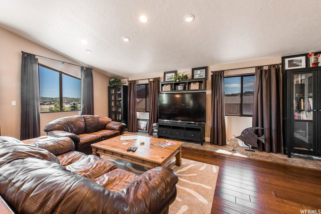240 E Highland Dr, Park City, UT 84098 — photo 2