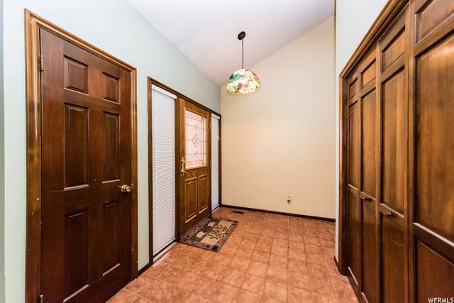 258 S Stonehenge Dr, Providence, UT 84332 — photo 8
