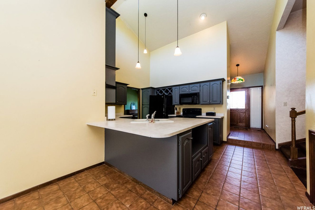 258 S Stonehenge Dr, Providence, UT 84332 — photo 5