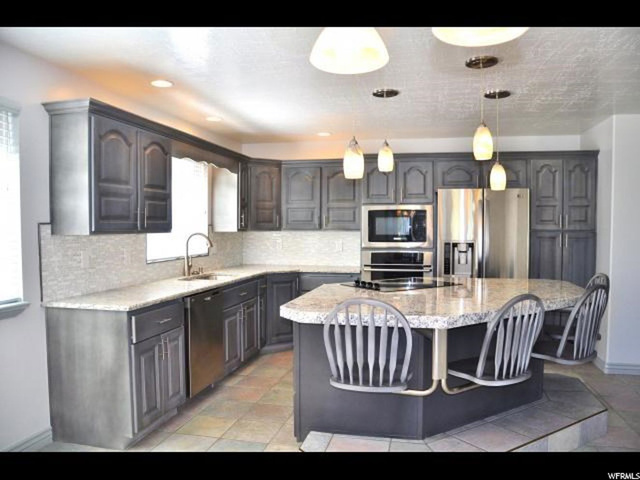 654 W 2525 S, Syracuse, UT 84075 — photo 11
