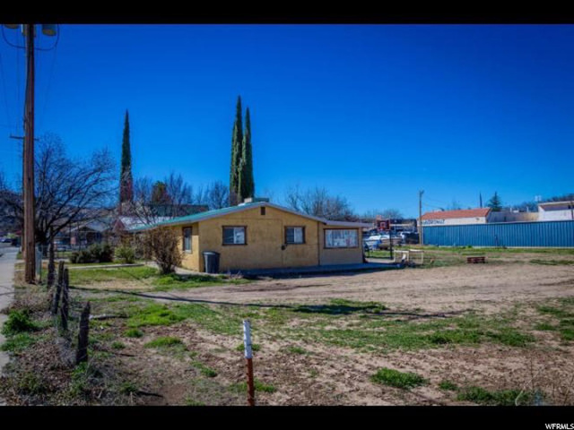 83 E State St, Hurricane, UT 84737 — photo 2
