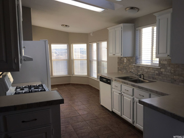 6647 E 6750 S, Jensen, UT 84035 — photo 3