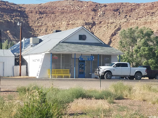 10375 E Eighth St, Randlett, UT 84063 — photo 12