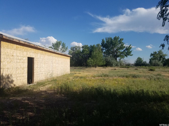 10375 E Eighth St, Randlett, UT 84063 — photo 3