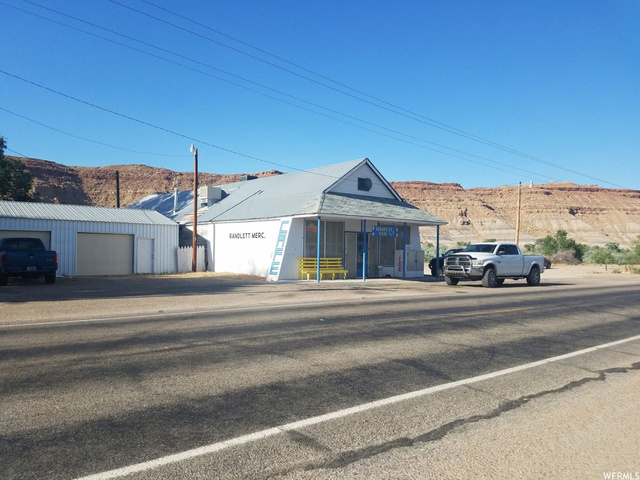 10375 E Eighth St, Randlett, UT 84063 — photo 11