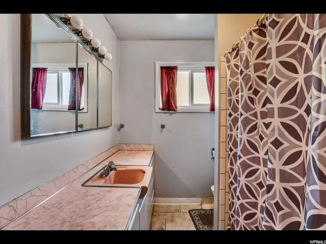 291 E Center St, Clearfield, UT 84015 — photo 7