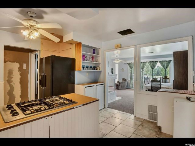 291 E Center St, Clearfield, UT 84015 — photo 2