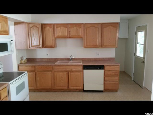 356 S Walker St, Moab, UT 84532 — photo 4