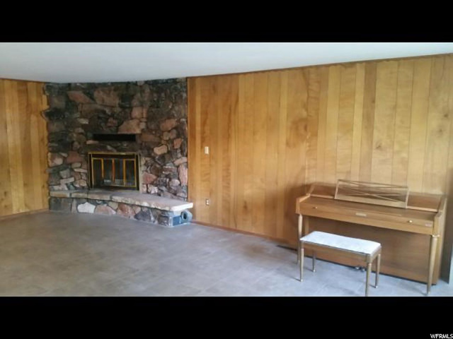 356 S Walker St, Moab, UT 84532 — photo 9