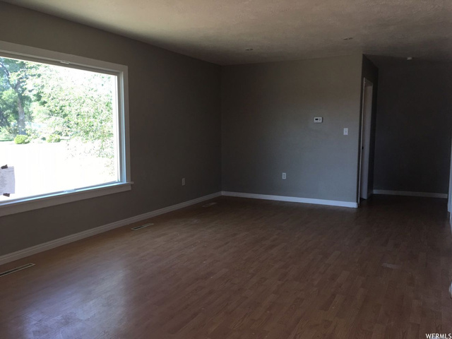 180 S 100 E, Vernal, UT 84078 — photo 2