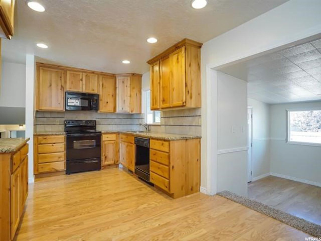 964 N 1175 W, Clinton, UT 84015 — photo 6