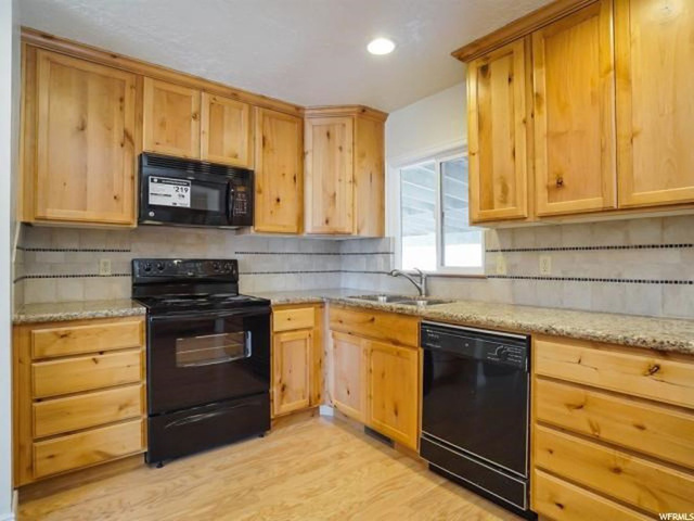 964 N 1175 W, Clinton, UT 84015 — photo 8