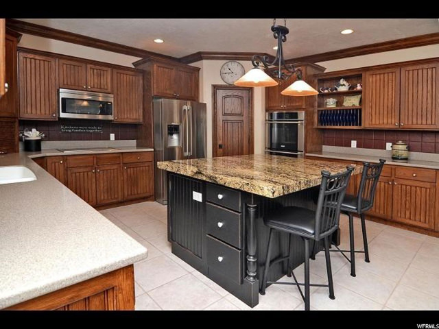 4613 Hidden Lake Dr, Bountiful, UT 84010 — photo 9