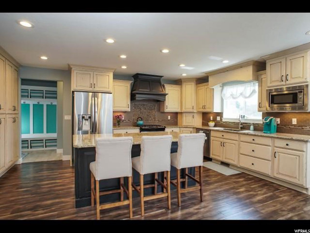 5853 Exeter Dr, Mountain Green, UT 84050 — photo 9