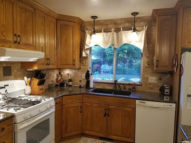 1955 E 1350 N, Layton, UT 84040 — photo 10