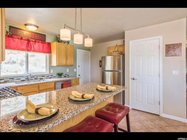 174 E Manilla Dr, Draper, UT 84020 — photo 9