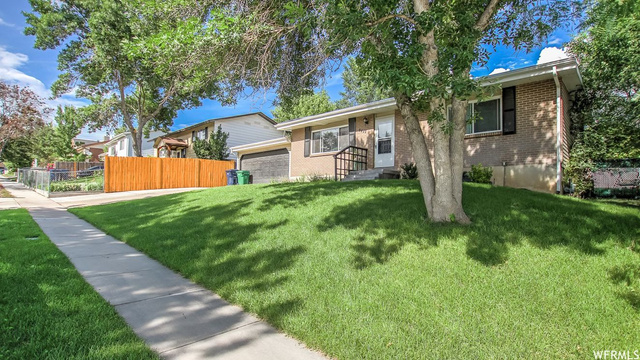 9477 S Electra St E, Sandy, UT 84094 — photo 2
