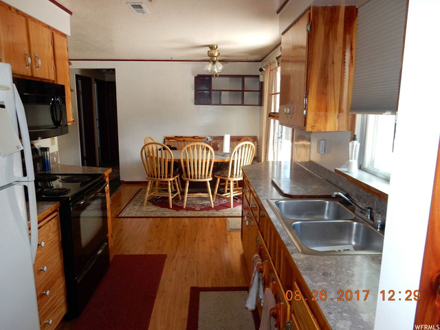 475 S 100 E, Manti, UT 84642 — photo 8
