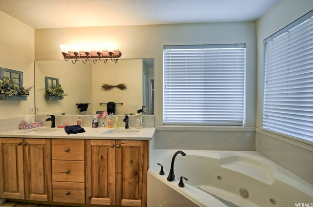 2210 E Oak Ln S, Layton, UT 84040 — photo 11