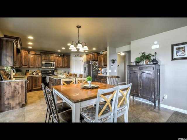 2465 N 2100 W, Clinton, UT 84015 — photo 10