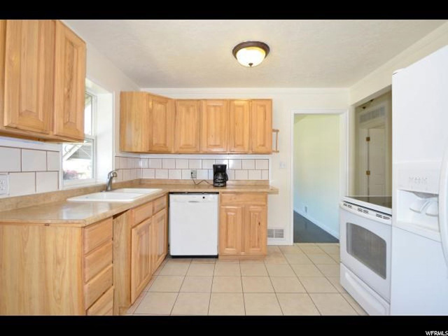 3978 S 2275 W, Roy, UT 84067 — photo 8