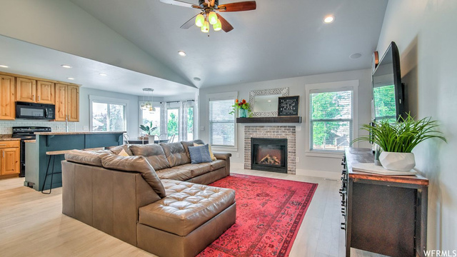 8 E Andrew's Ln N, Providence, UT 84332 — photo 6