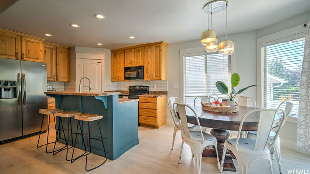 8 E Andrew's Ln N, Providence, UT 84332 — photo 4