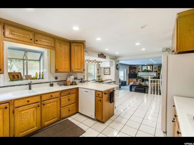 1498 E Tallowood Cir S, Sandy, UT 84093 — photo 8