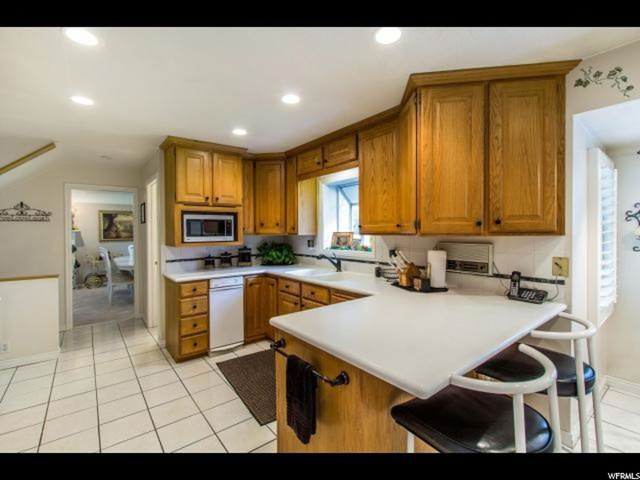 1498 E Tallowood Cir S, Sandy, UT 84093 — photo 10