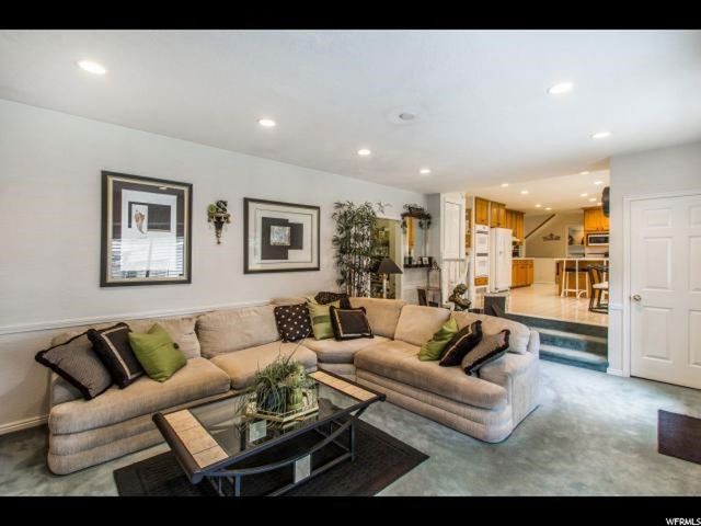 1498 E Tallowood Cir S, Sandy, UT 84093 — photo 4