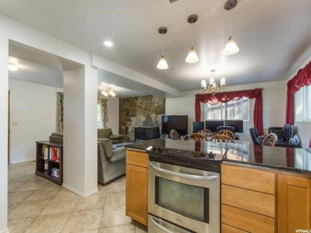 809 N 750 E, Bountiful, UT 84010 — photo 9