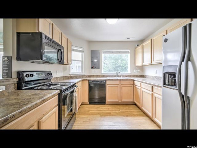 561 Laurel Hurst Ct, Ogden, UT 84401 — photo 8
