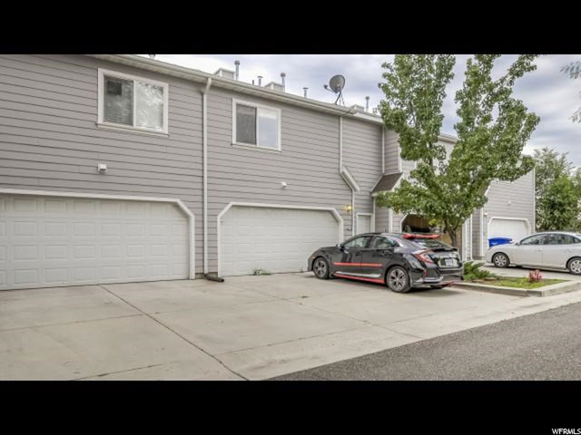 561 Laurel Hurst Ct, Ogden, UT 84401 — photo 3