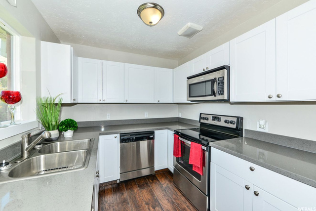 443 E 1050 N, Bountiful, UT 84010 — photo 8