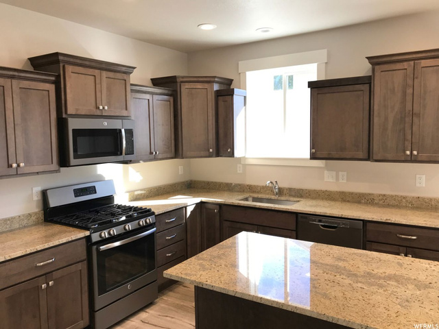 152 N 530 W, Smithfield, UT 84335 — photo 3