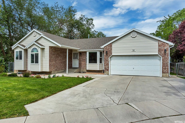 225 E White River Dr, Sandy, UT 84070 — photo 2