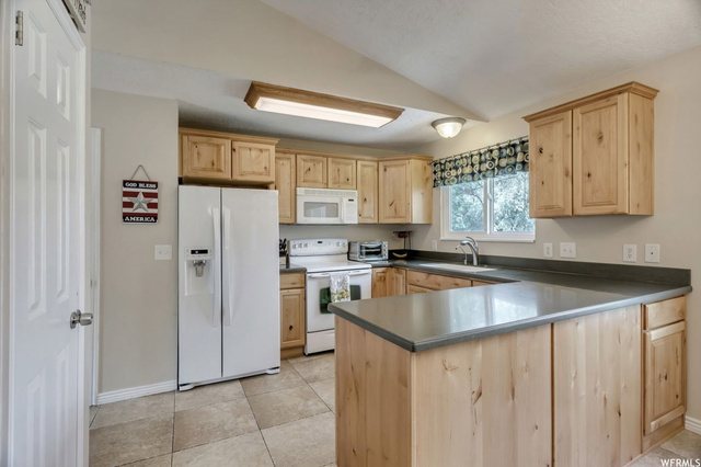 225 E White River Dr, Sandy, UT 84070 — photo 11