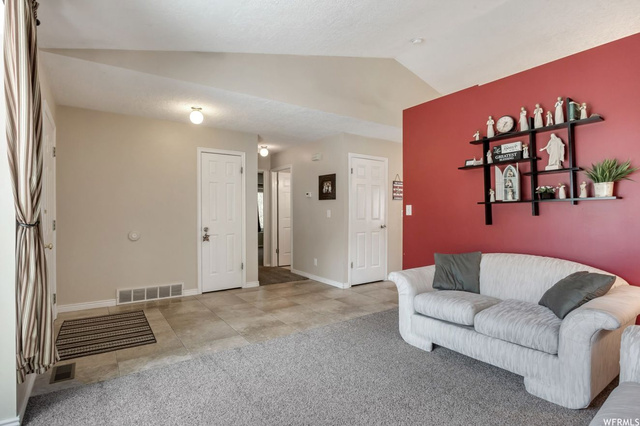 225 E White River Dr, Sandy, UT 84070 — photo 7