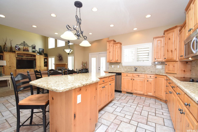 725 N 2525 W, Layton, UT 84041 — photo 9