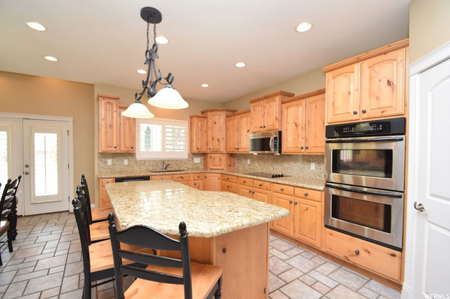 725 N 2525 W, Layton, UT 84041 — photo 7