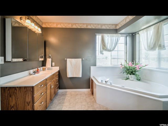 672 E 440 S, Hyrum, UT 84319 — photo 3