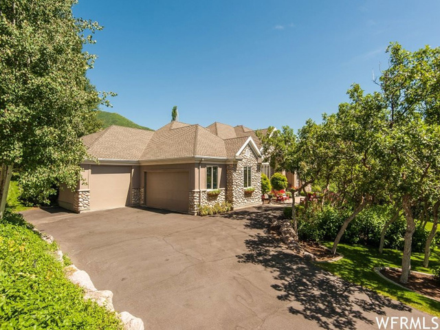 5592 Shadow Mountain Ln E, Ogden, UT 84403 — photo 9