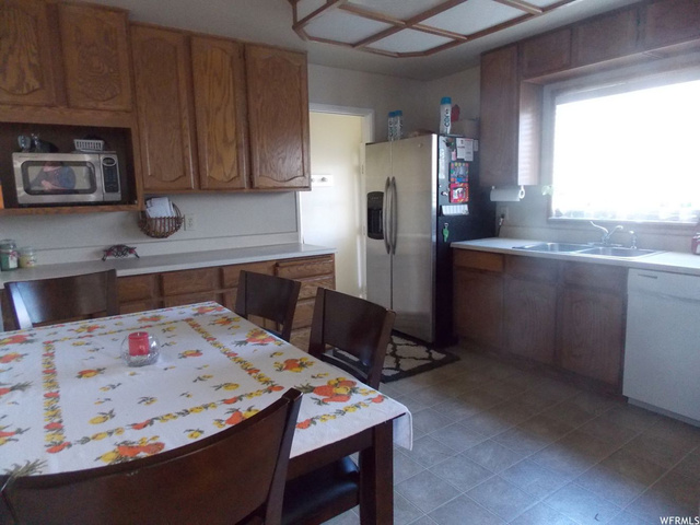 4594 S 250 E E, Washington Terrace, UT 84405 — photo 6