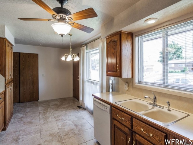 4245 Jefferson Ave, Ogden, UT 84403 — photo 12